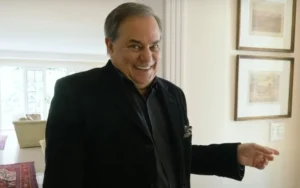 RONNIE VON mostra casa de 3 mil m²