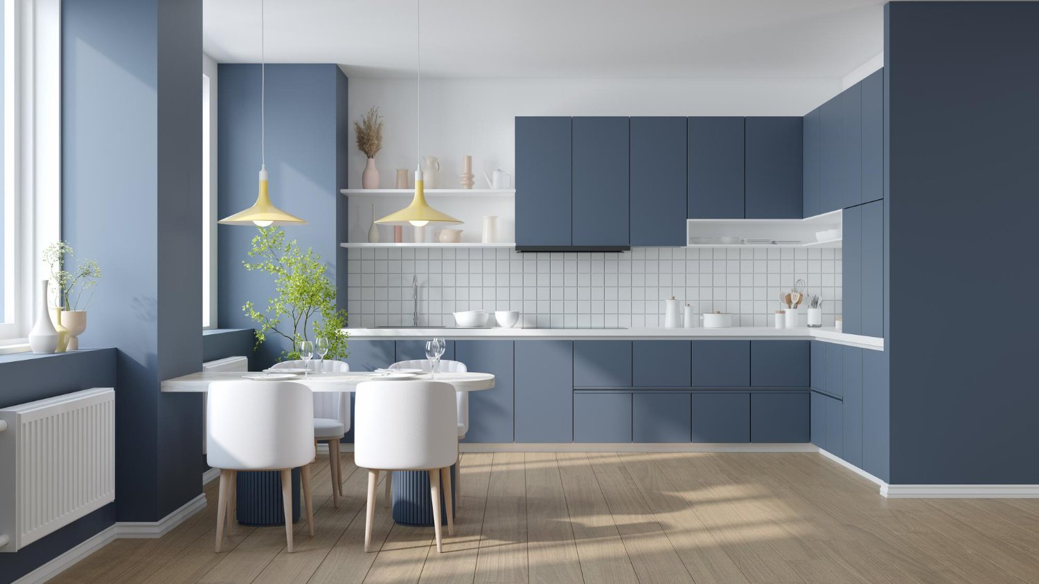 Cozinha com base neutra e armários inferiores em azul claro, aplicando a regra do equilíbrio de cores.