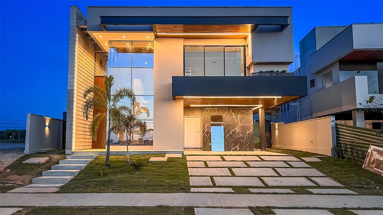 Home office de luxo com móveis planejados em Campinas.