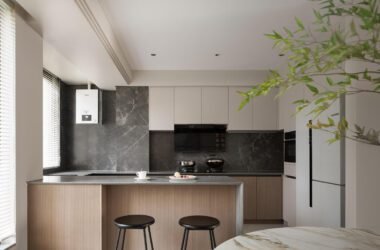 cozinha planejada sob medida para apartamento pequeno com moveis planejados