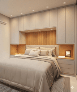 cabeceira planejada, móveis quarto casal, quarto pequeno planejado, guarda-roupa casal com espelho, painel de tv quarto.