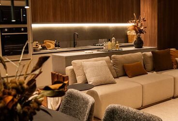 Vai mobiliar em Bauru? Dos Villaggios à Getúlio Vargas, auditamos as melhores lojas (Estoril, Nações, Centro) para garantir design, resistência ao calor e entrega garantida.