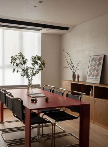 Vai mobiliar em Franca? Do Jardim Lima aos condomínios Villaggio, auditamos as melhores lojas (Alonso y Alonso, São José, Centro) para garantir design, preço justo e entrega garantida.