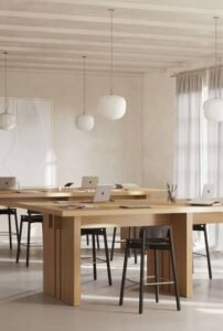 Vai mobiliar em Niterói? De Icaraí a Camboinhas, auditamos as melhores lojas (Moreira César, Região Oceânica) para garantir design e proteção total contra maresia.