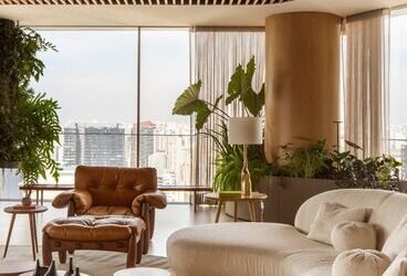 Vai mobiliar em Uberlândia? Do Santa Mônica ao Gávea, auditamos as melhores lojas de móveis planejados (Rondon Pacheco, Fundinho) para garantir design e entrega real.