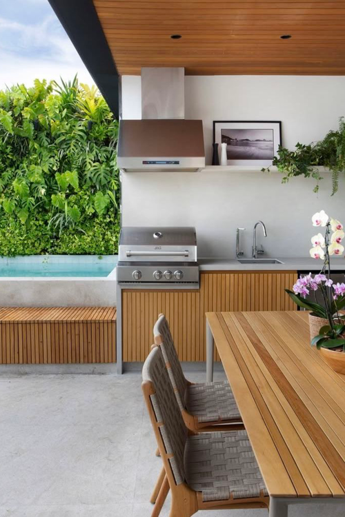 Churrasqueira revestida com Pedras Naturais